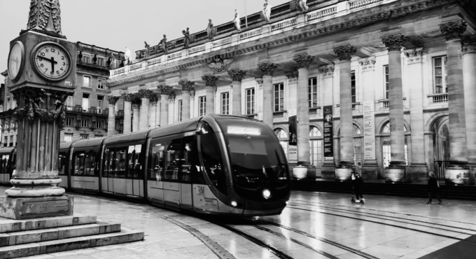 Location Immobilier Professionnel Local commercial Bordeaux (33000)