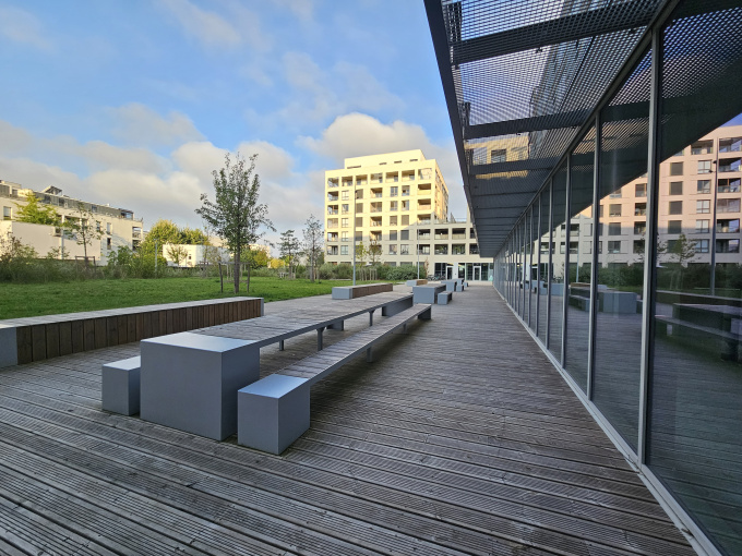Location Immobilier Professionnel Local commercial Bordeaux (33300)
